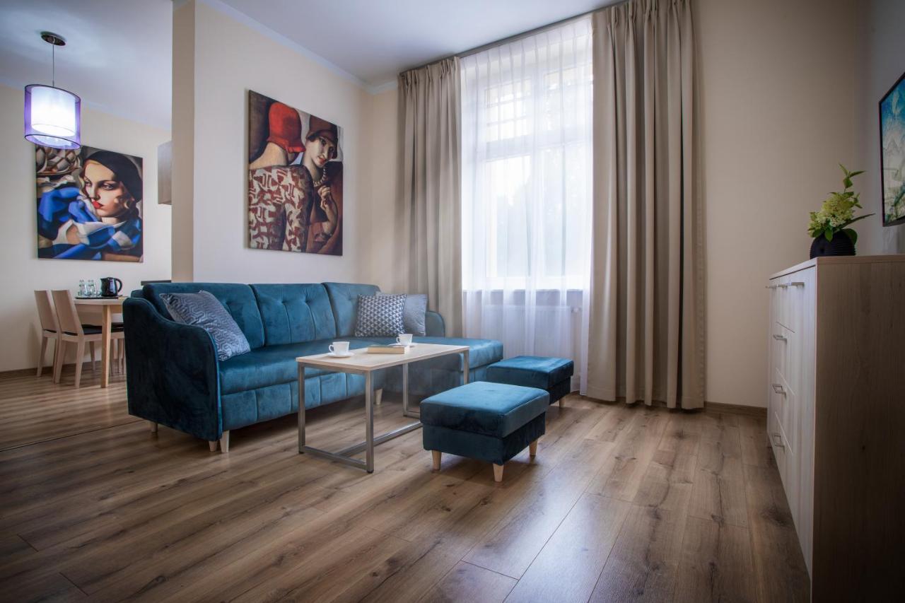 Polonia Hotel กูโดวาสโดรยจ์ ภายนอก รูปภาพ