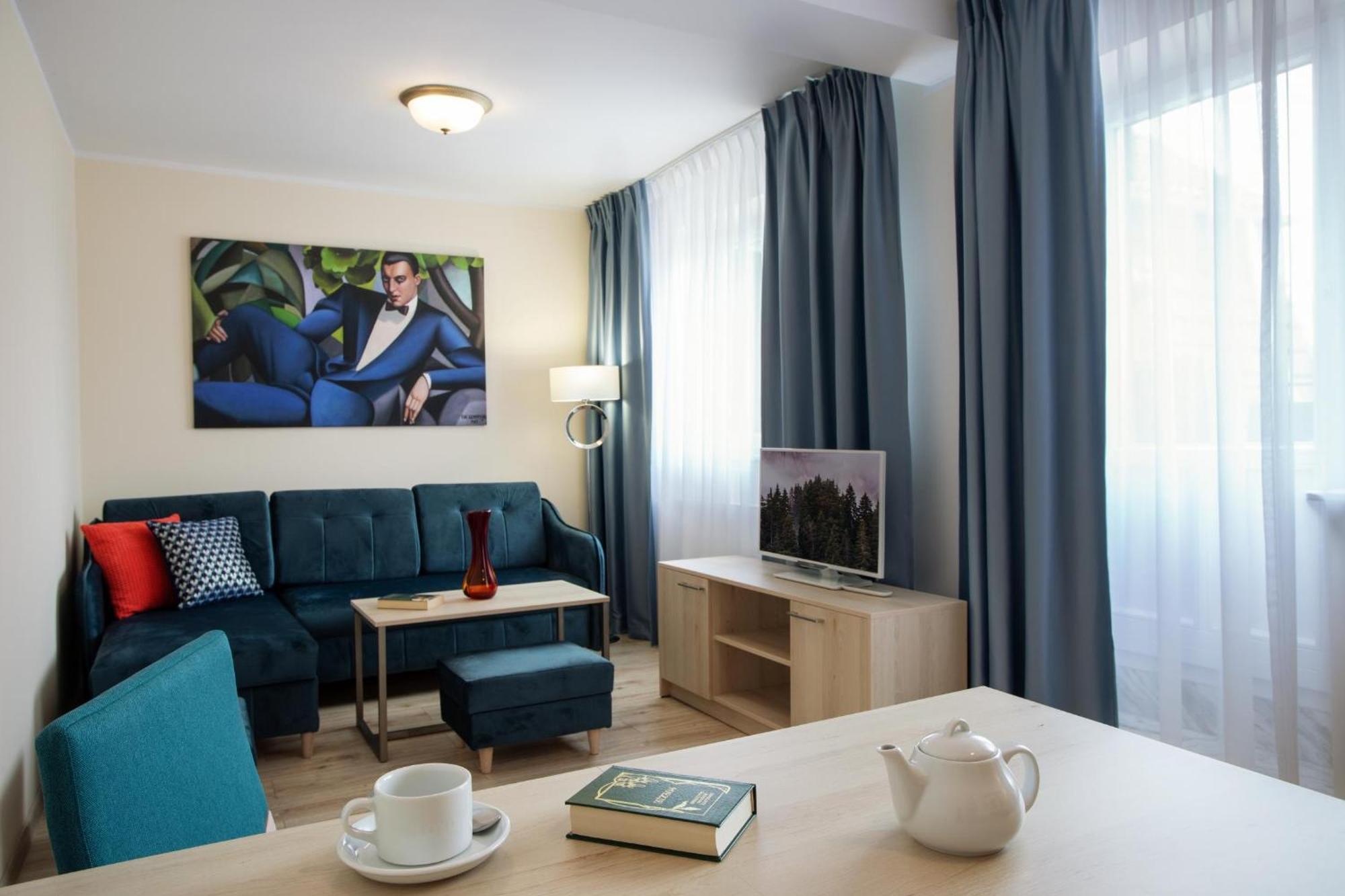 Polonia Hotel กูโดวาสโดรยจ์ ภายนอก รูปภาพ
