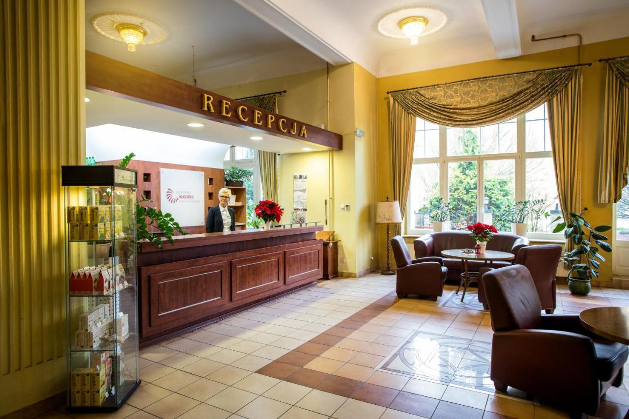 Polonia Hotel กูโดวาสโดรยจ์ ภายนอก รูปภาพ